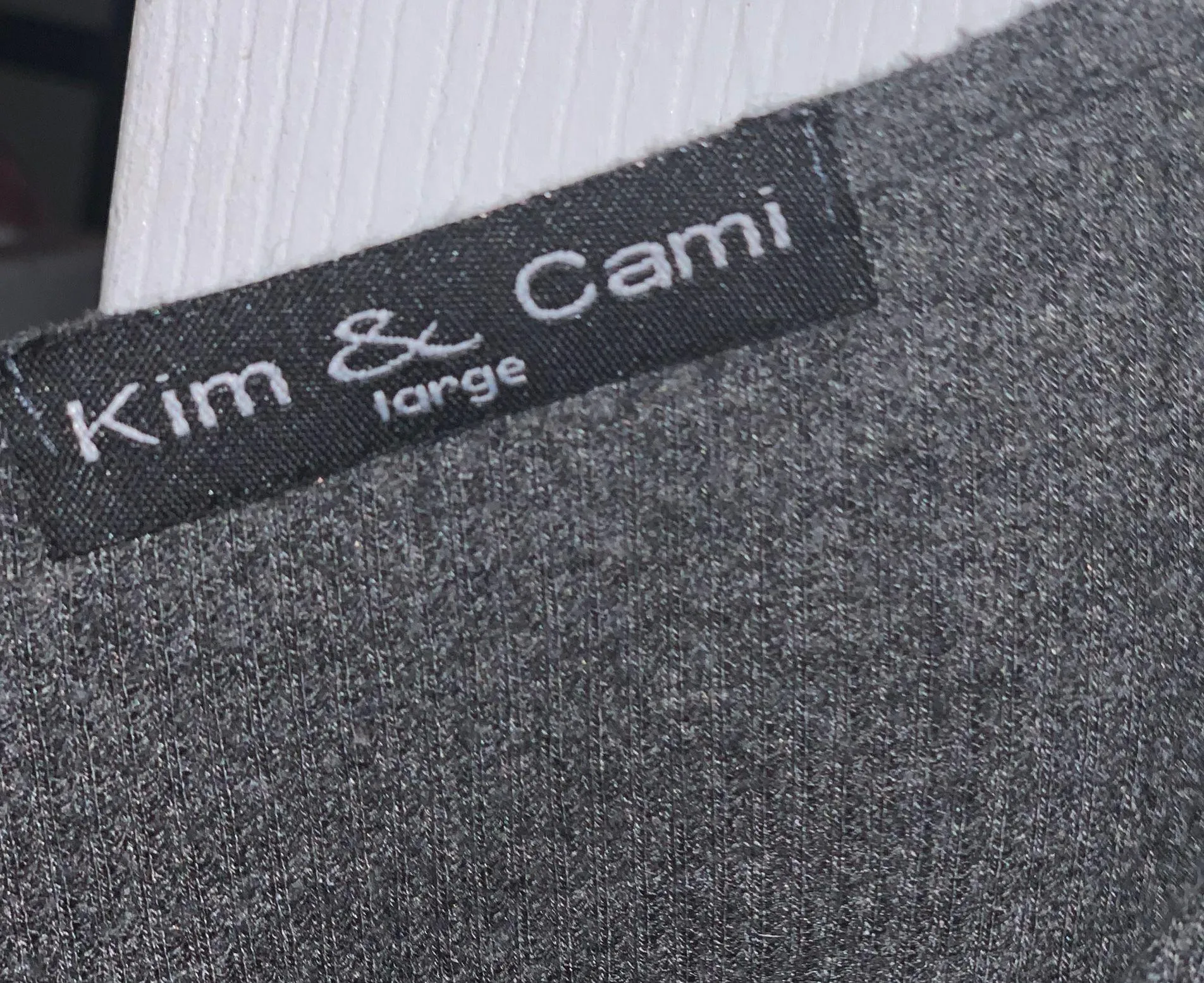 Boutique Kim & Cami - Image 4