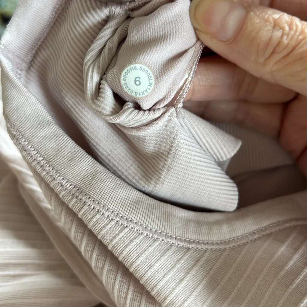 Lululemon Pale Pink Ribbed Sports Bra/Tank - Image 6