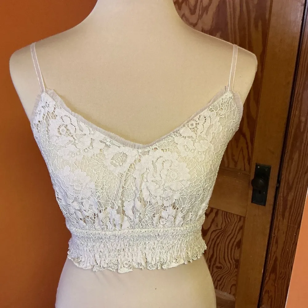 Forever 21 eggshell lace bralette - Image 6