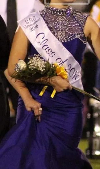 Formal Dress - Image 3