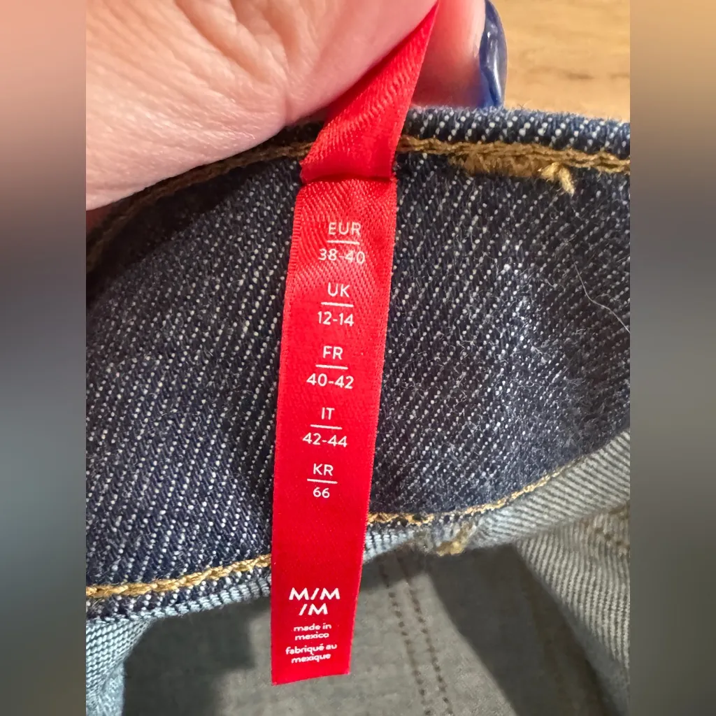 Spanx shape Original EveryWear Kick Flare Jeans raw indigo size medium - Image 8