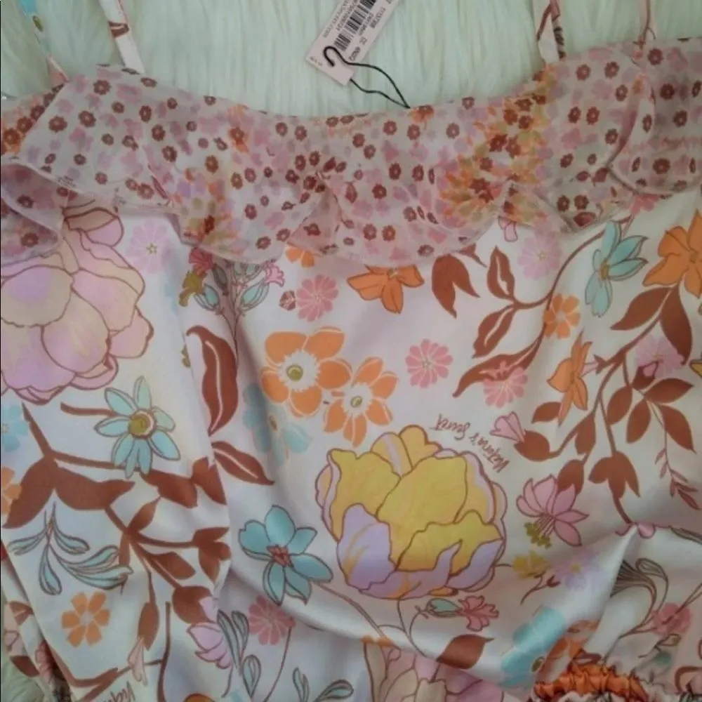 Victoria’s Secret Flounce Satin Romper Size Large - Image 3