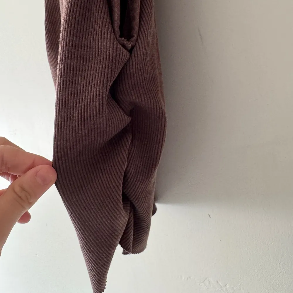 NEW!! Aerie Brown High Neck Ribbed Tank Top - Image 5