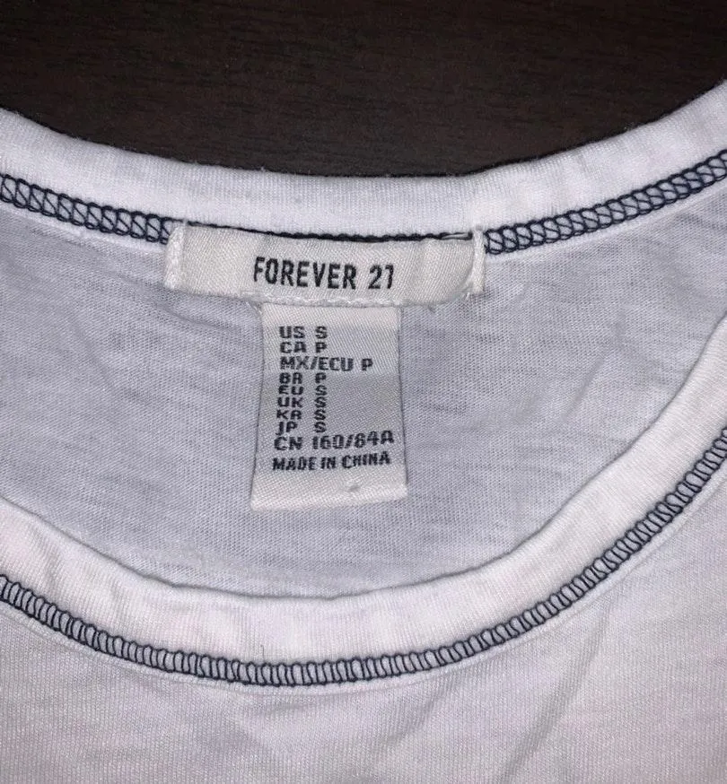 Forever 21 Graphic Tee - Image 5