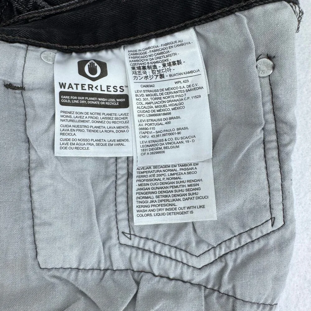 Levi’s Black High Rise Distressed 5 pockets raw hem Denim Shorts W31 Size 31 - Image 6