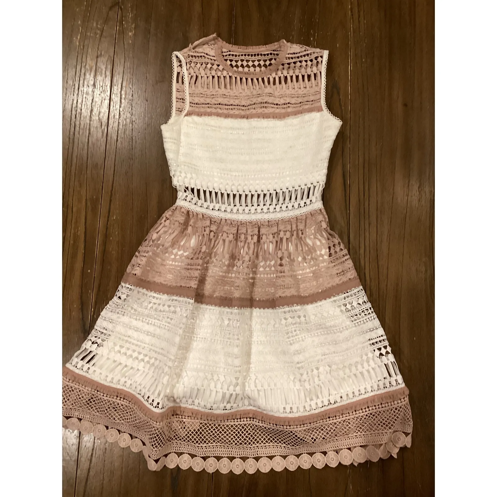 Alexis Embroidered Lace Melania sleeveless fit flare mini Dress White & Beige XS - Image 5