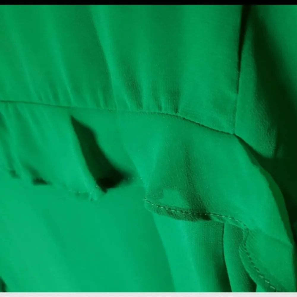 1.State green ruffle front blouse NWT ✨🍀🍀 - Image 4