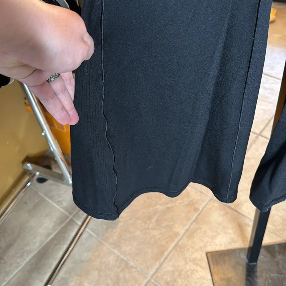 OFFLINE By Aerie Real Me High Waisted Crossover Flare Legging Size Small Short - Image 7