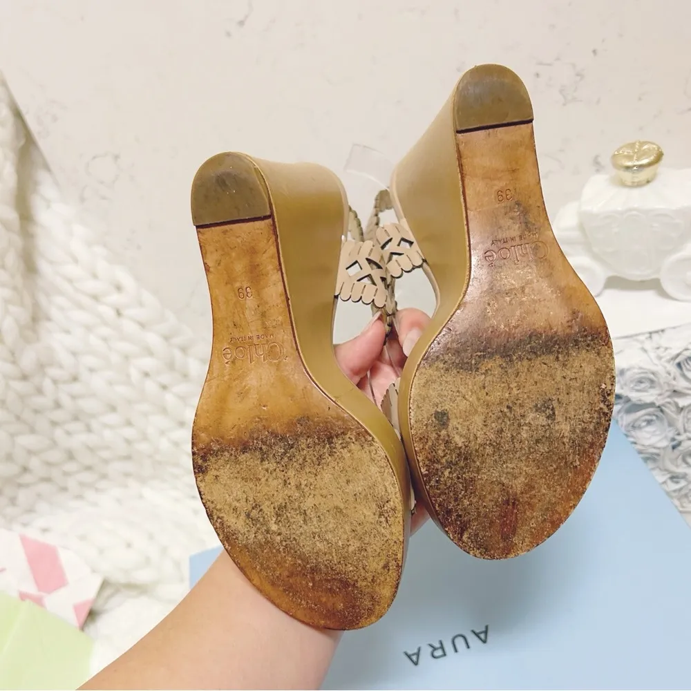 Authentic CHLOE Nude Leather Scalloped / Perforated Sandals / Wedges - Image 9