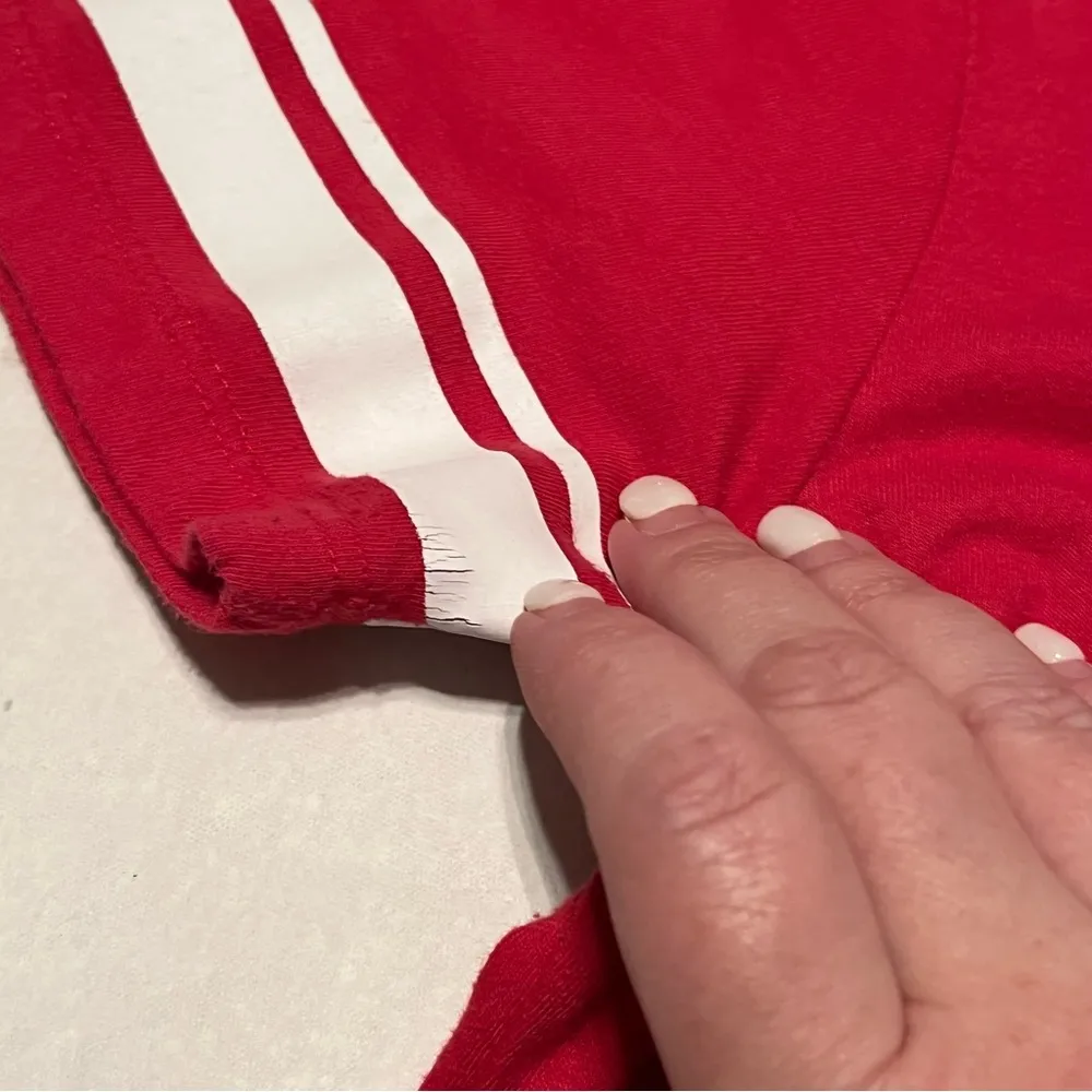 NFL Apparel Tampa Bay Buccaneers Womens Size Small Red Short Sleeve V-Neck Shirt - Image 5