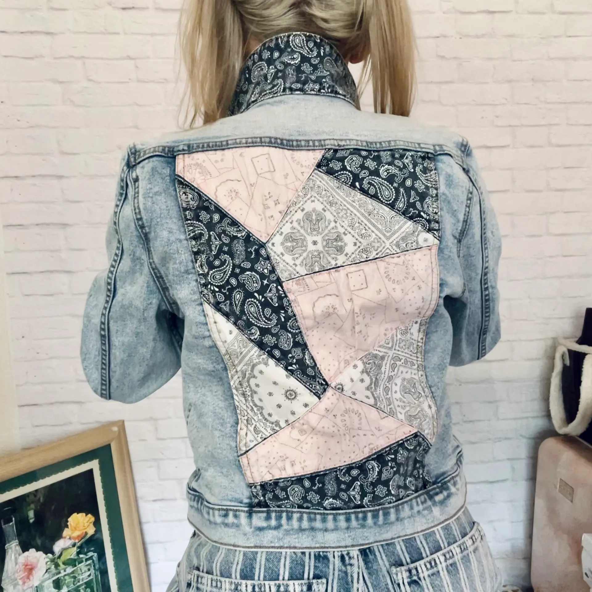 X Driftwood Patch Jacket - Image 11