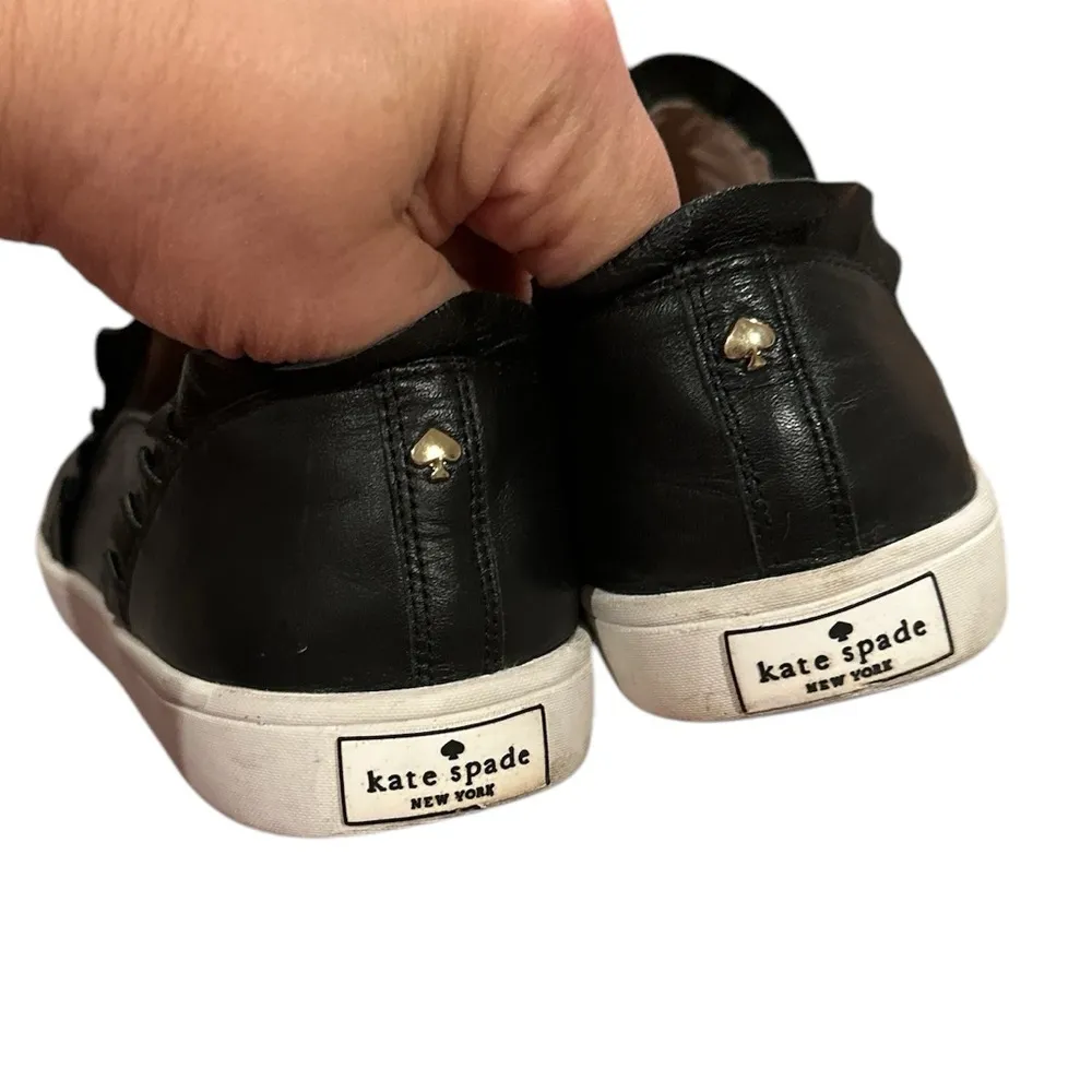KATE SPADE LILLY RUFFLE TRIM LEATHER BLACK WHITE SLIPON RUFFLE SNEAKER SHOE 9 - Image 6