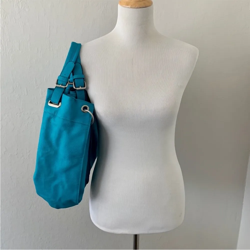 NWT Yoki Teal Vegan Leather Tassel 2-Way Slouchy Shoulder Bag - Image 7
