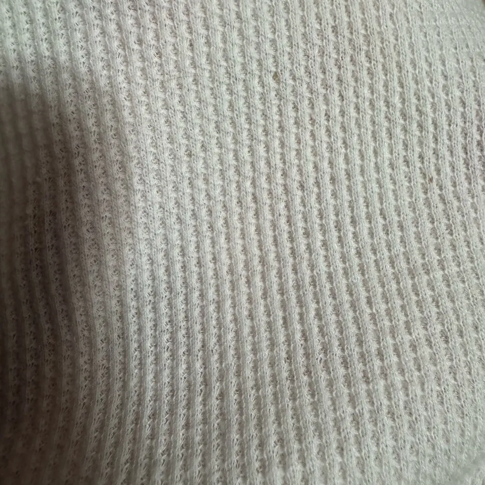 Long sleeved waffle knit size large NWT Gap - Image 9