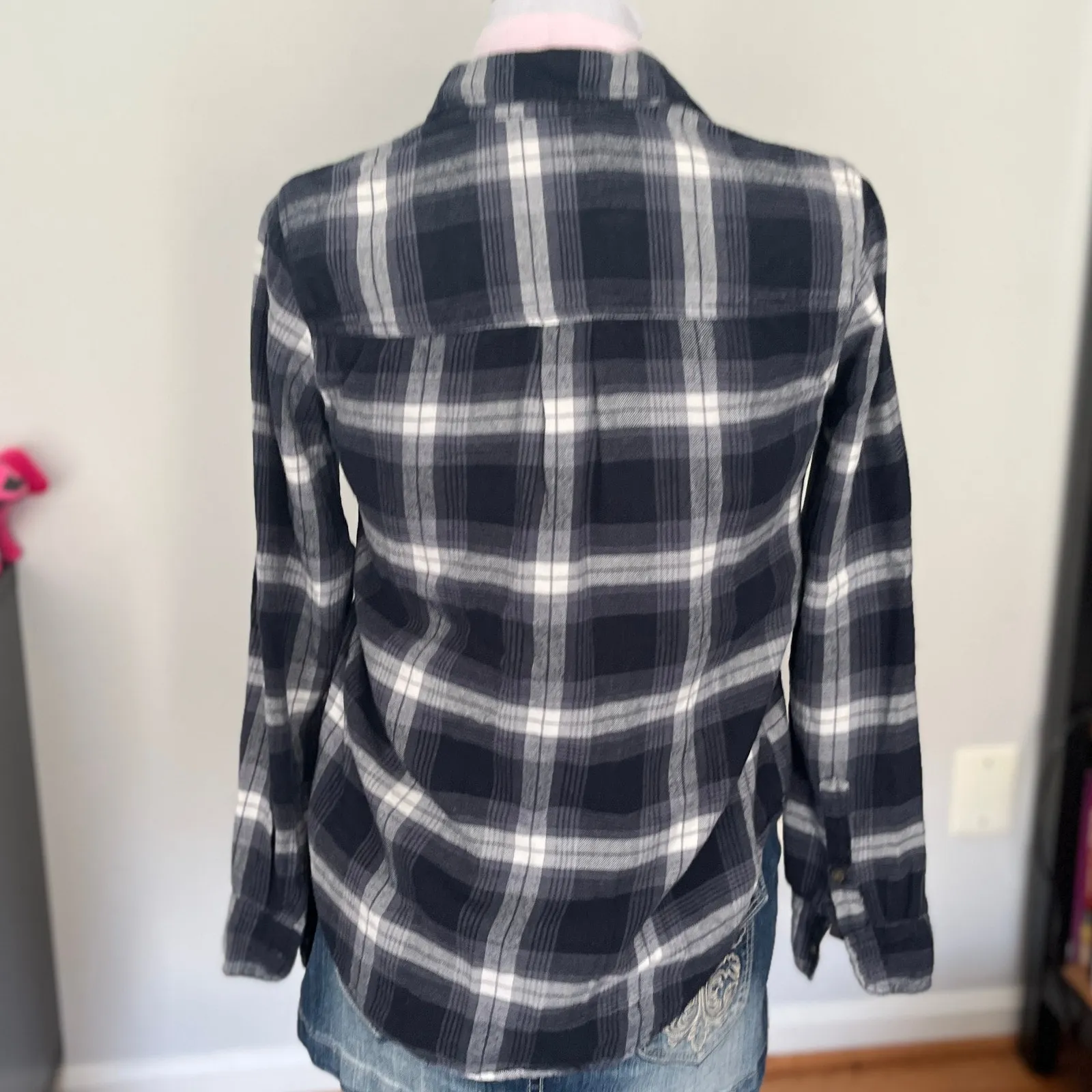 Abercrombie & Fitch | Blue & White Plaid Flannel Button Down Shirt | Size S - Image 4