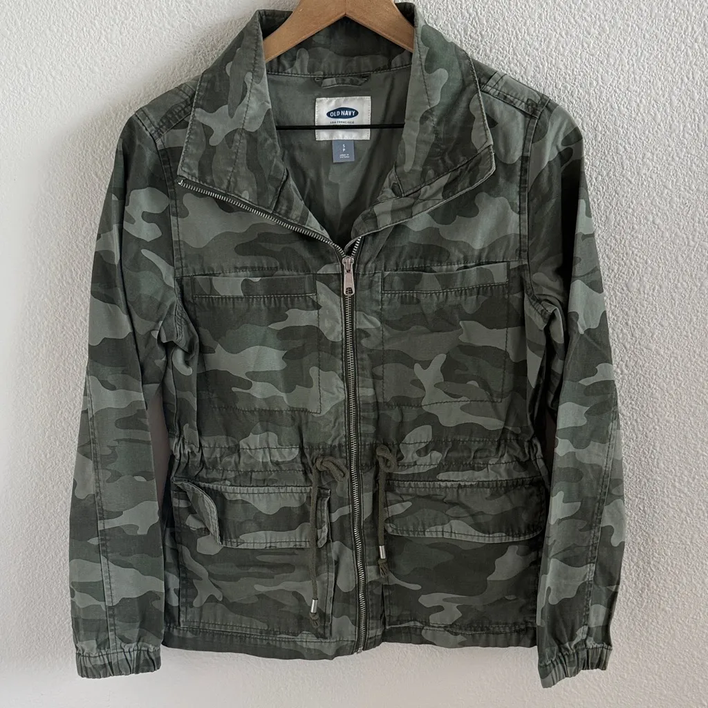 Old Navy Green Camo Utility Jacket Full Zip Small - Image 2