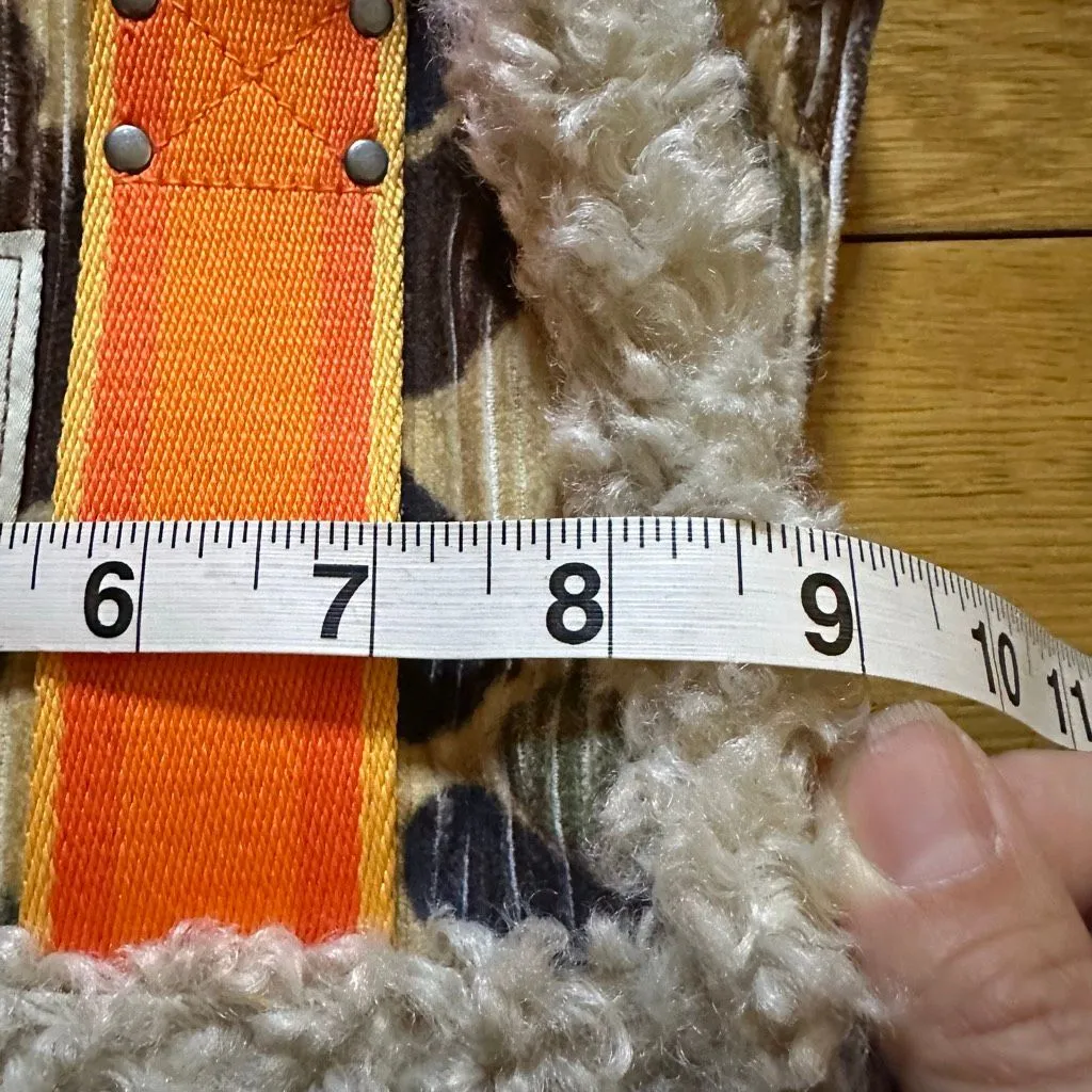 Bdg faux fur camo cross body - Image 5