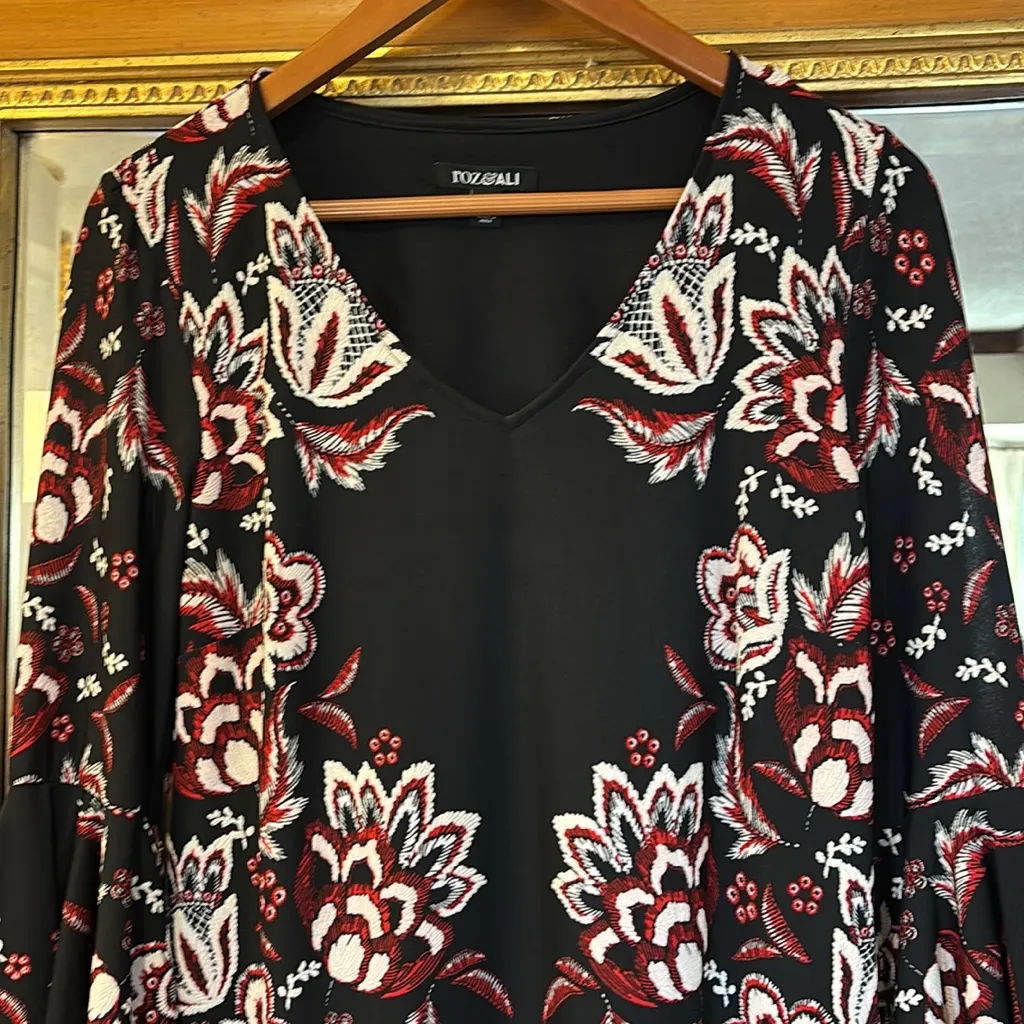Roz & Ali Black & Red Floral Bell Sleeve Dress - Size S - Image 3