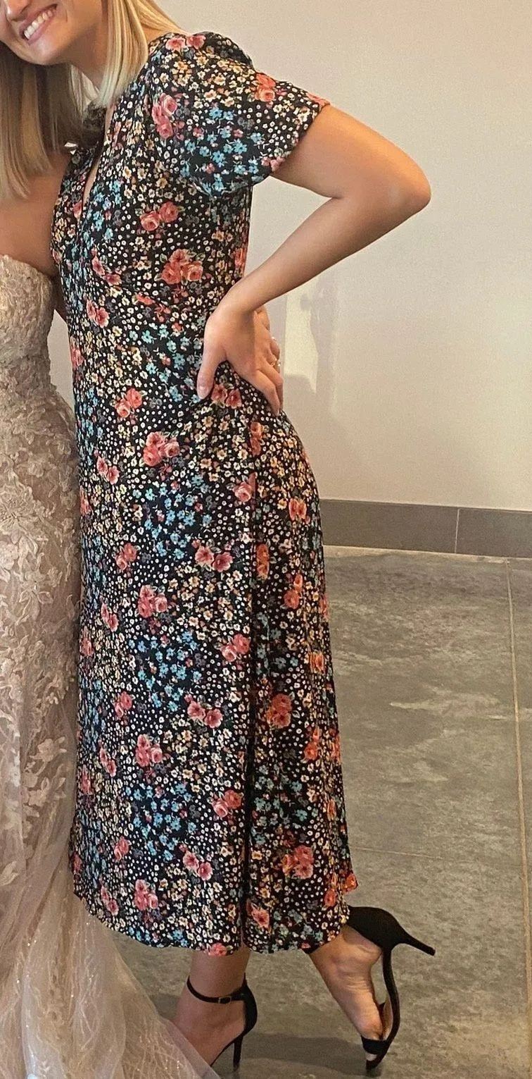 VICI Dress - Image 4