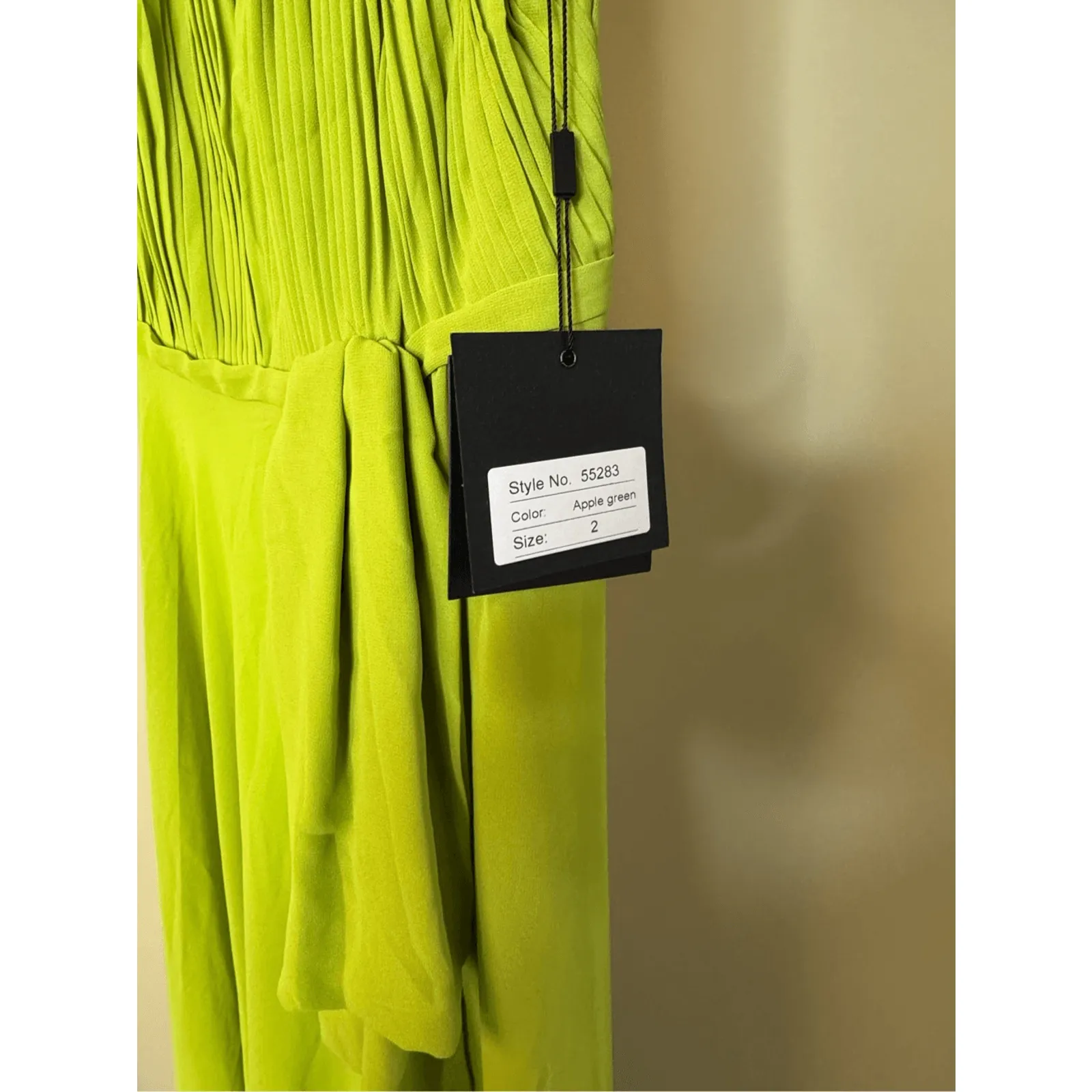 Mac Duggal NWT Sleeveless V-Neck Chiffon Gown in Apple Green Size 2 - Image 4