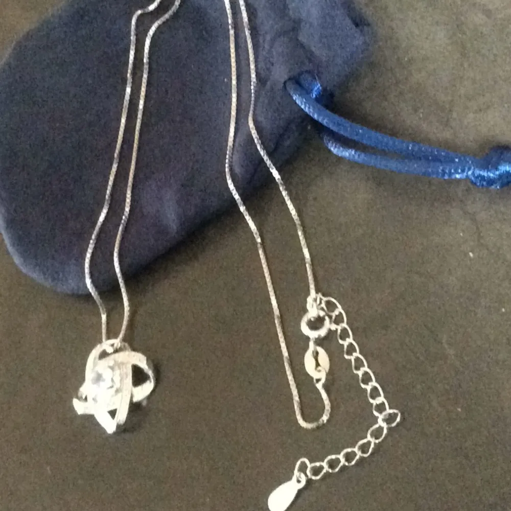 Sterling silver sparkly cubic zirconia necklace - Image 7