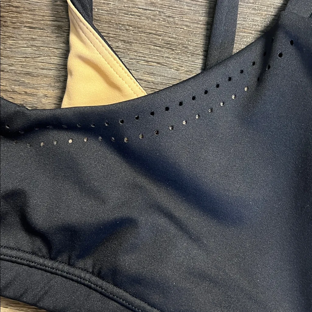 Buffbunny Collection Limitless Laser Cut Athletic Sports Bra Small Black - Image 4