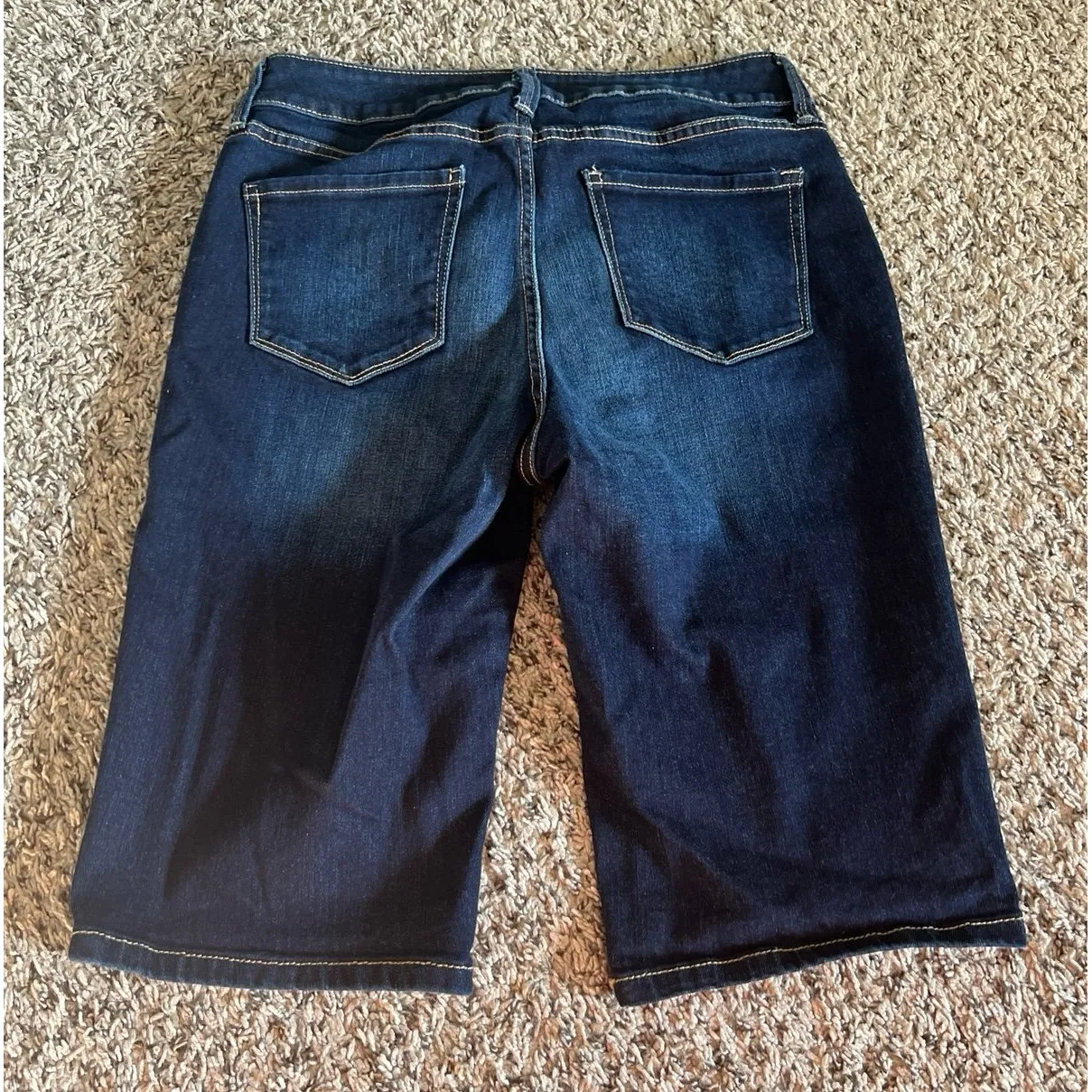 St Johns Bay Women's Bermuda Blue Jean Stretch Shorts Mid‎ Rise Size 8 - Image 6