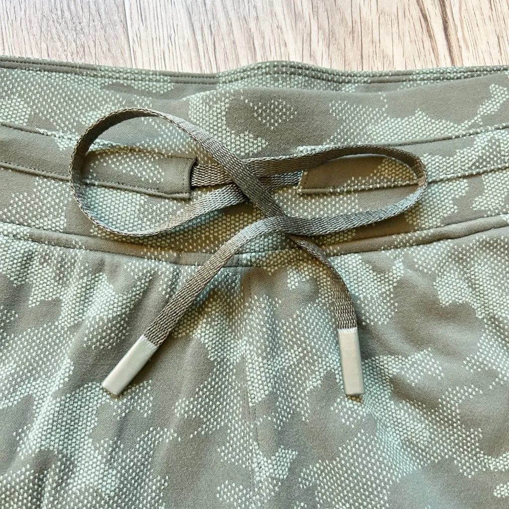 Lululemon Ready to Rulu Jogger 29" in Heritage Camo Dark Olive Green Twill (4) - Image 7