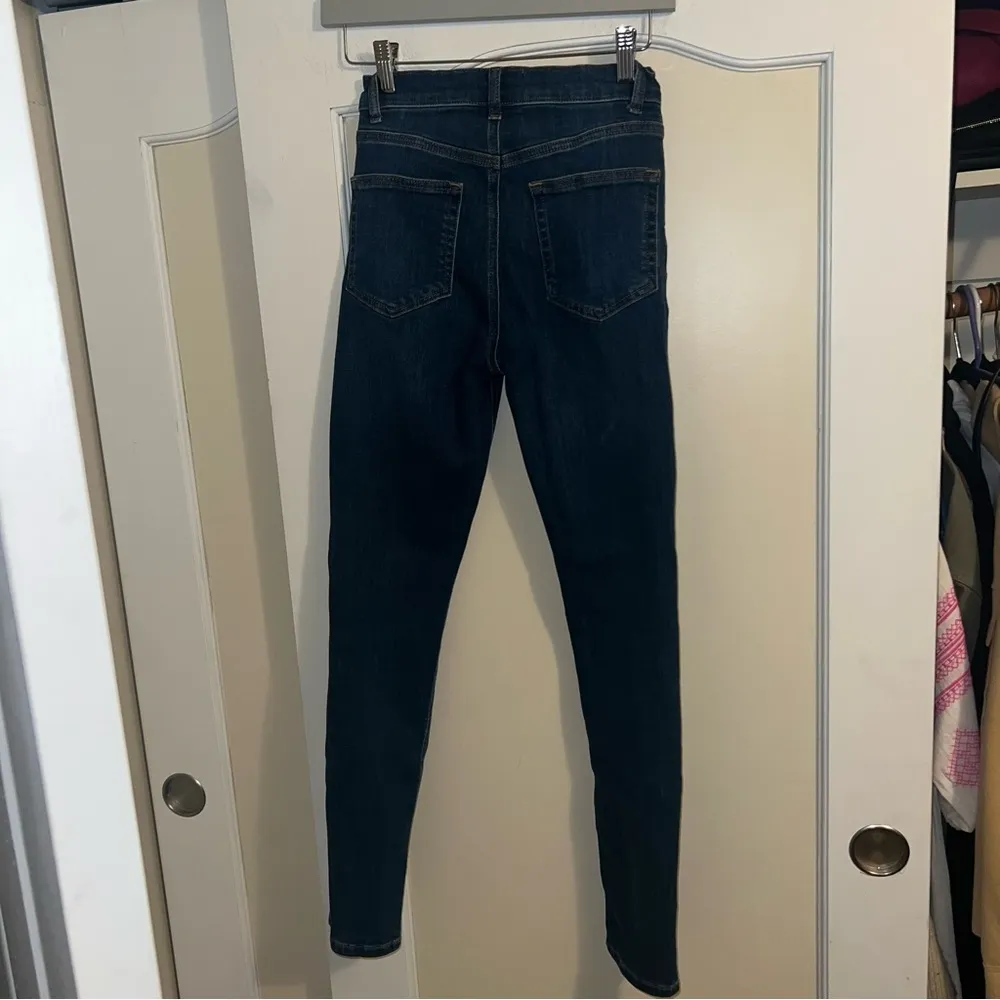 Reformation Harper High Rise Skinny Jeans in Neris Wash Great Condition - Image 4
