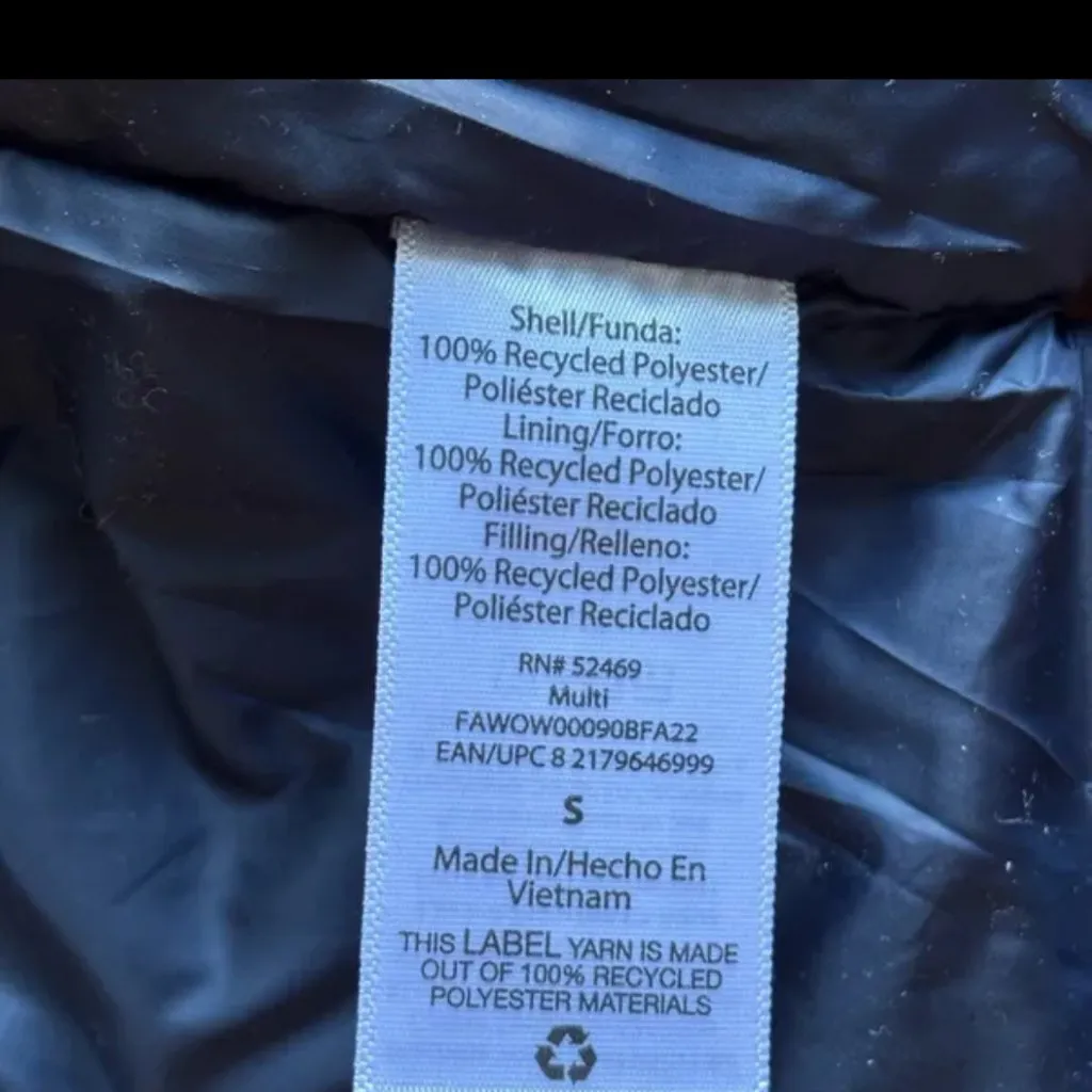 Free Assembly oversized puffer vest size small Blue - Image 11