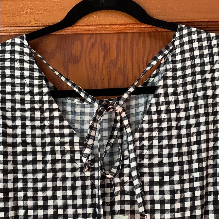 Maurices Black White Checkered Gingham Bell Sleeve Top NWT sz Medium - Image 5