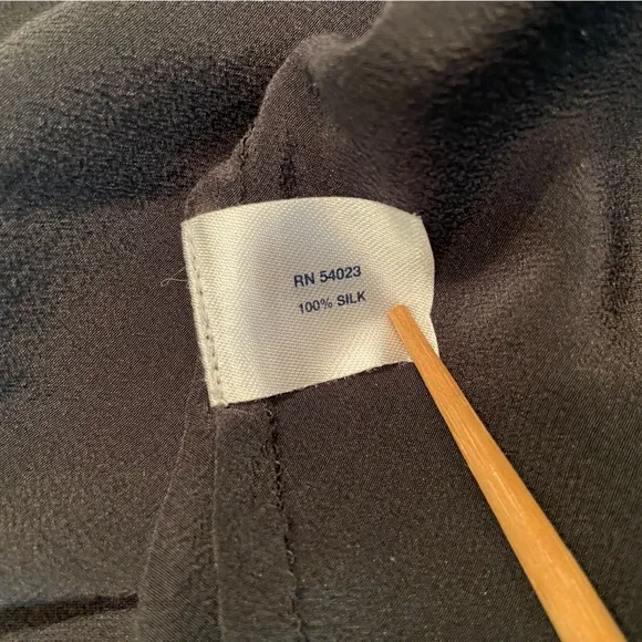 Gap, Silk square neck, bubble sleeve black top, size XXL‎ - Image 6