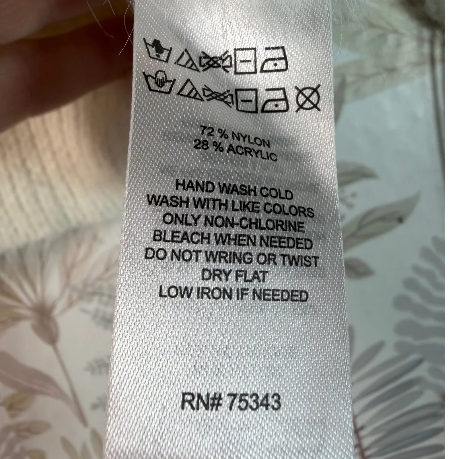 William Rast Fuzzy Knit Collared Cropped Sweater Ivory Cozy– Size Small – NWT - Image 4