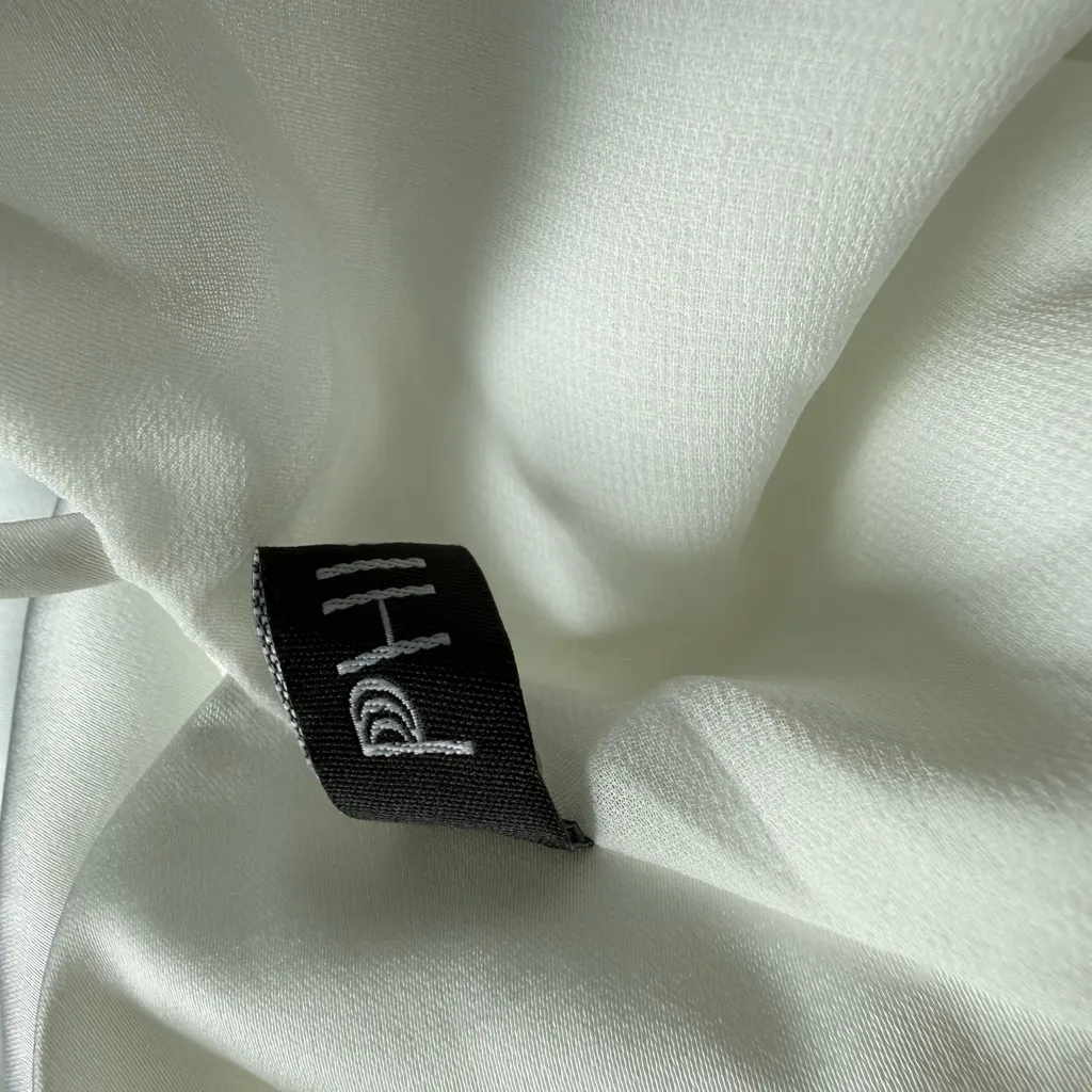 Elegant White Halter Maxi Dress Size M - Image 2