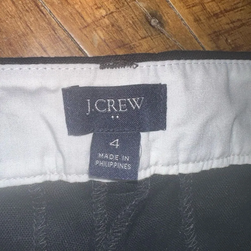 J Crew black scalloped minimalist elevated basic shorts Size 4 - Image 2