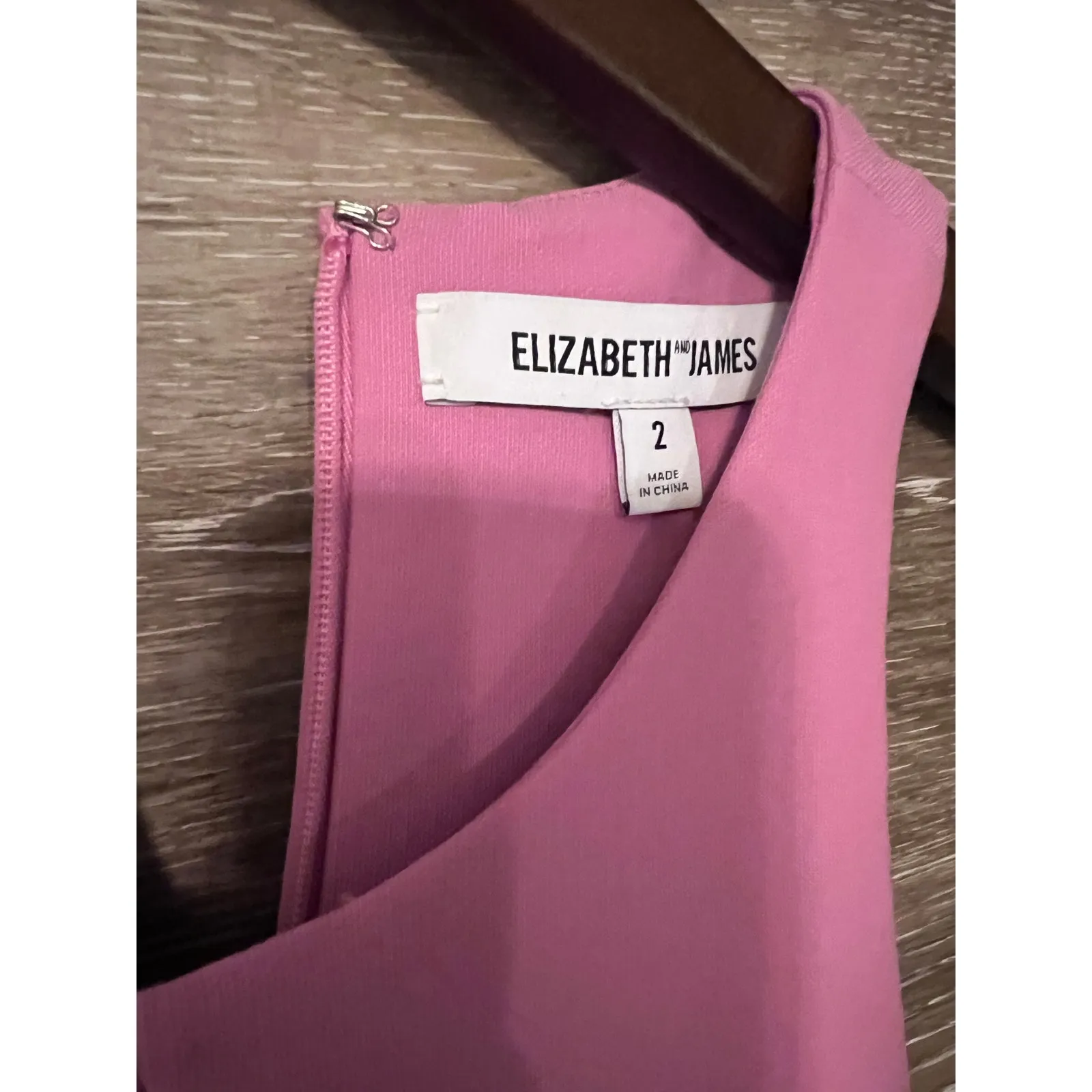 Elizabeth and James Size 2 Short Halter Pink Barbie Small - Image 2