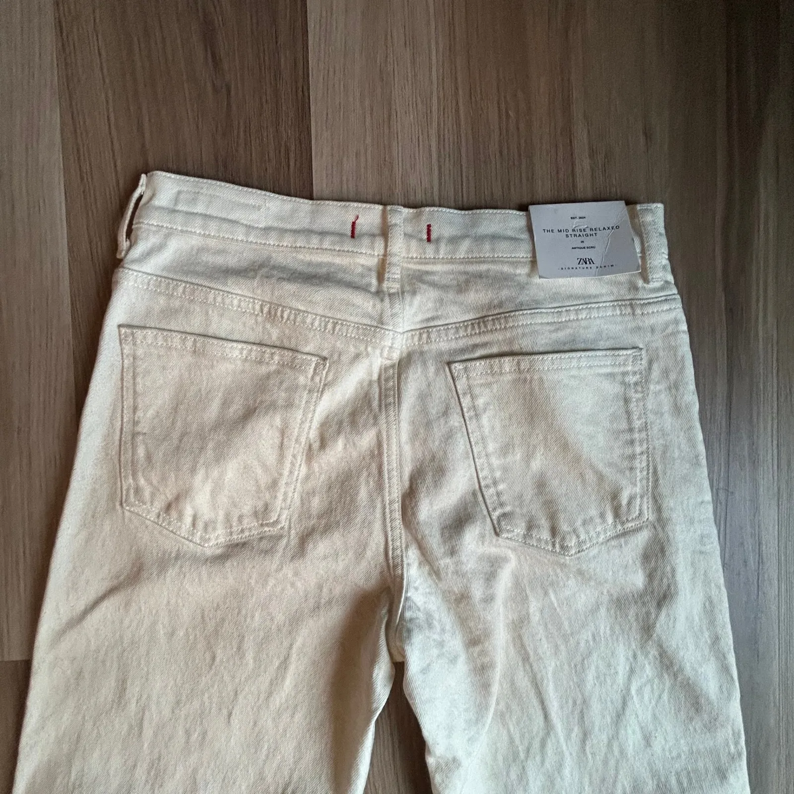 NWT Zara Relaxed Straight Leg Mid Rise SIZE 4‎ Antique Ecru Denim Jeans Womens - Image 6