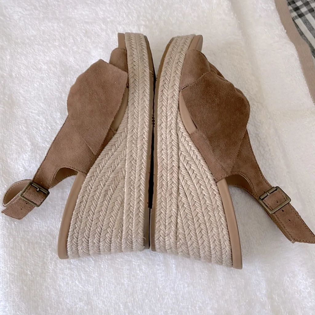 UGG Camila chestnut platform sandals - Image 3