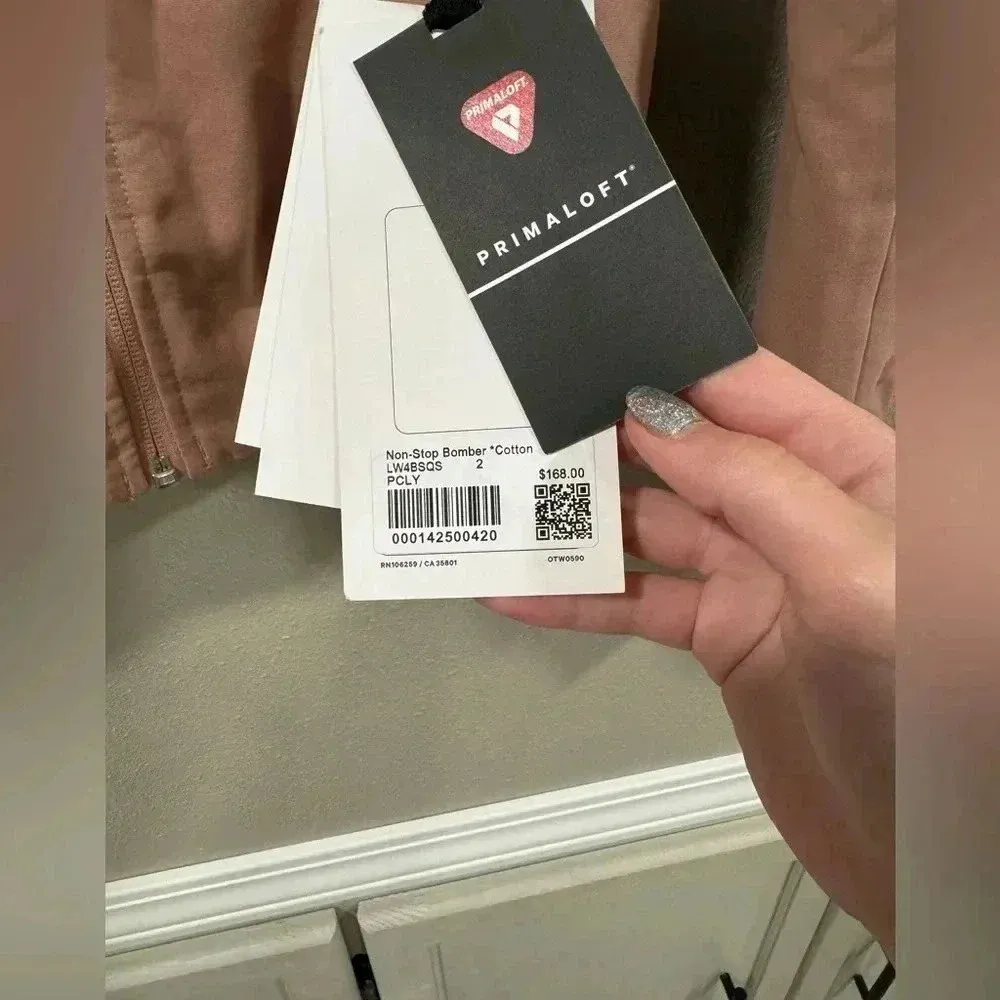 NWT Lululemon Non Stop Bomber Jacket Cotton  Pink PRIMALOFT Size 2 - Image 4