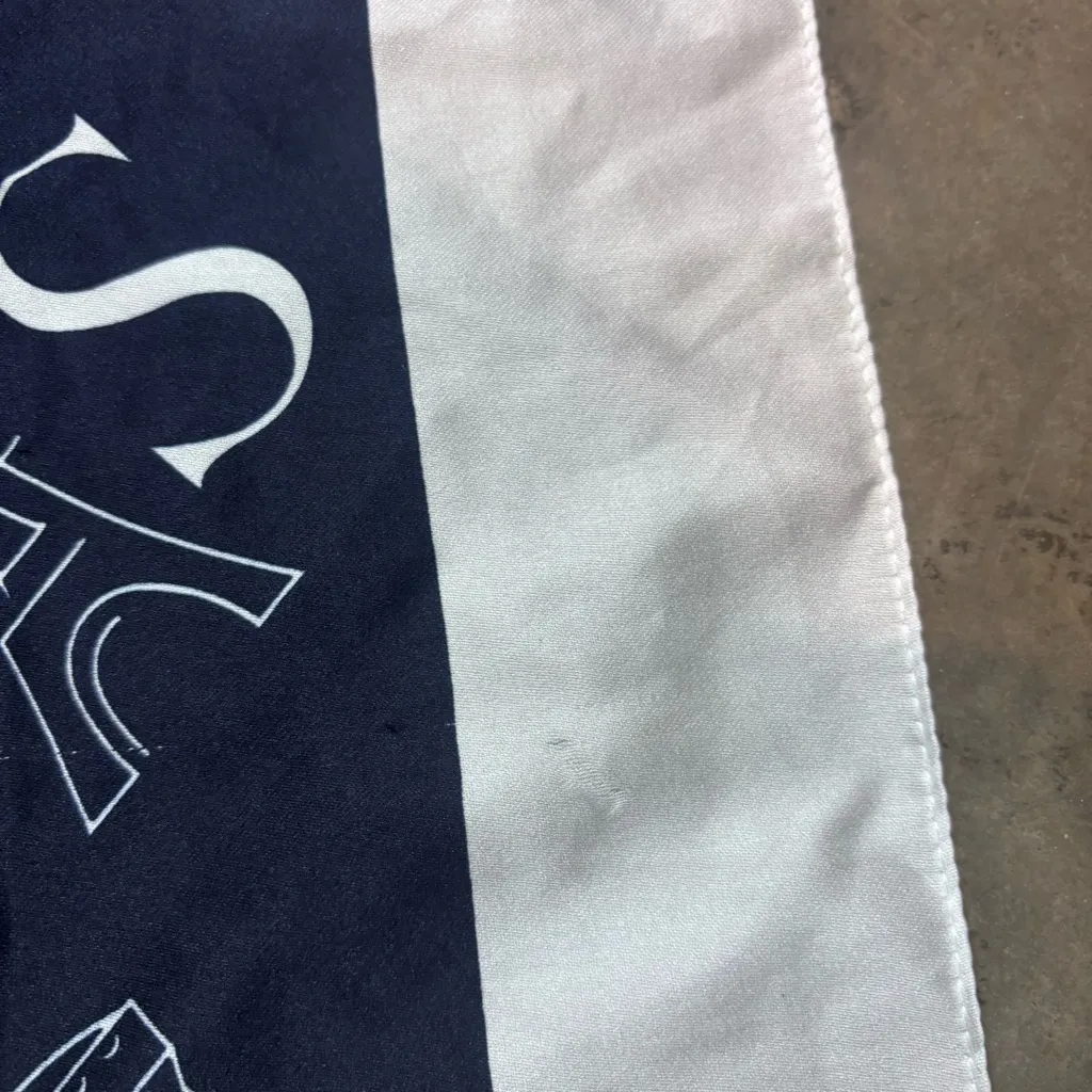 Patricia Paris Womens 34x34 Scarf Navy Blue Red Vintage Souvenir de Paris - Image 7