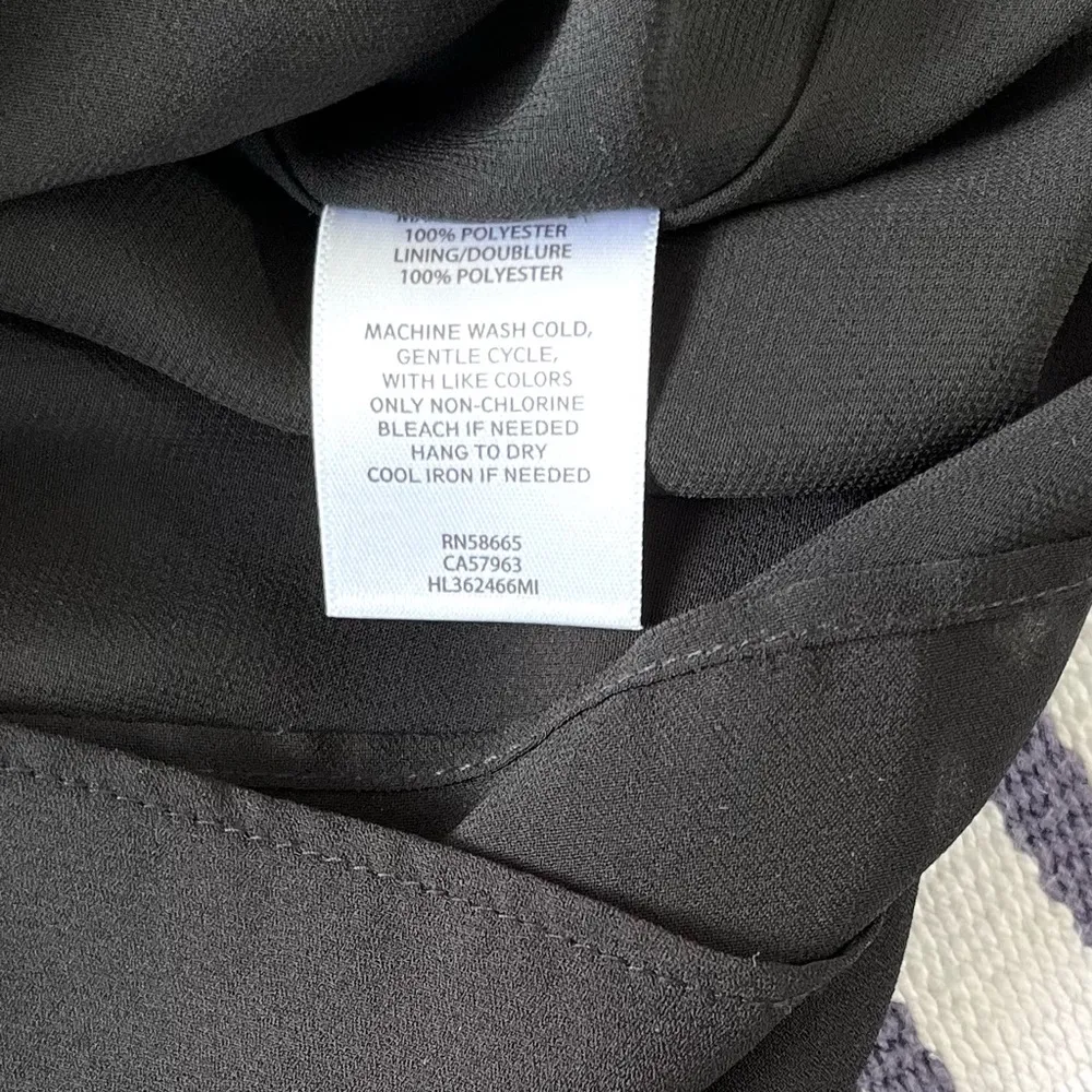 Chelsea28 Black Bell Sleeve Smocked Waist Romper Small - Image 12