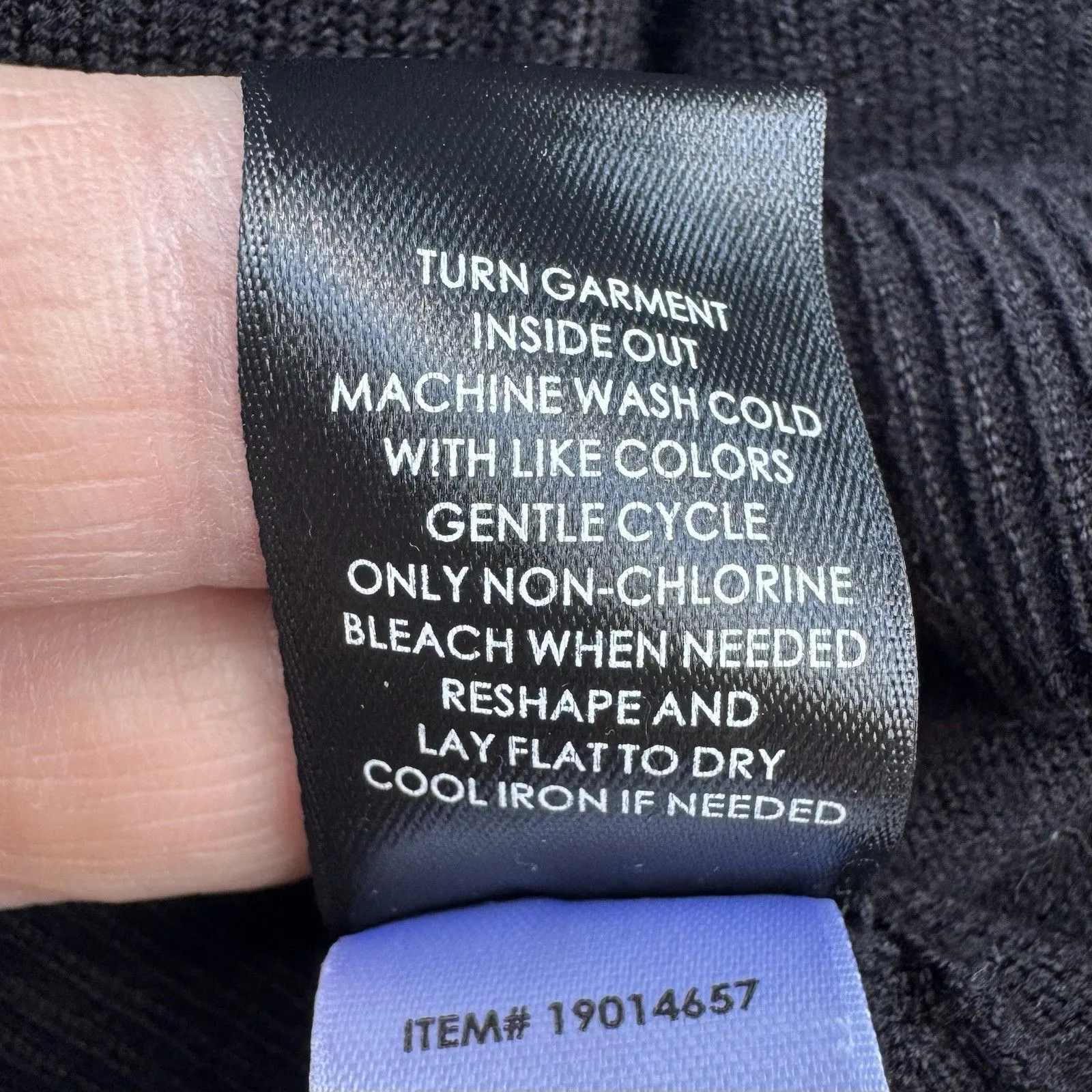 Torrid Pullover V-Neck Fitted Sweater Size 5X Neutral Capsule Wardrobe Grunge - Image 7