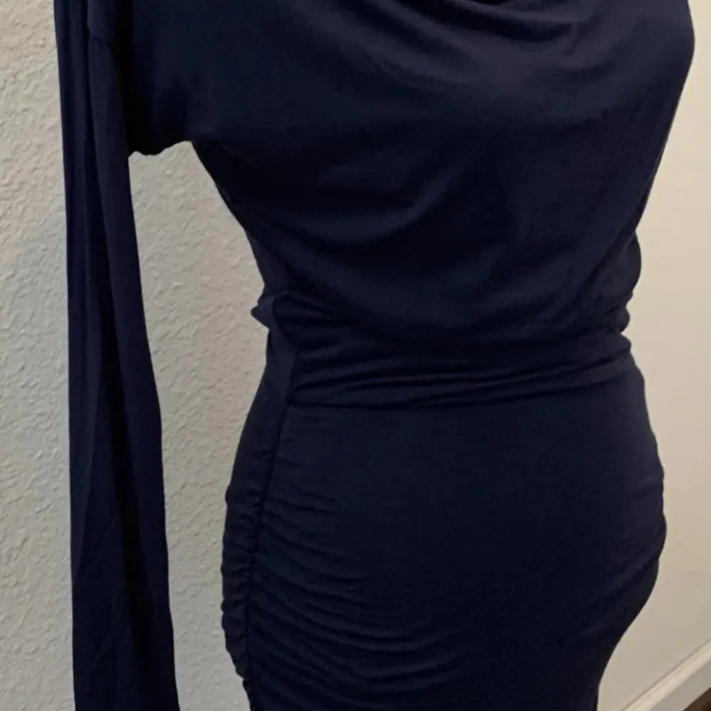 Athleta Dark Blue Dress XXS WORN ONCE EXCELLENT Long Sleeve Ruched Sides - Image 5