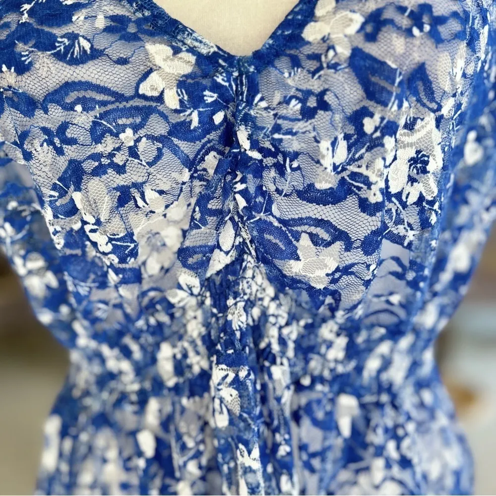 Torrid Top Lace Smocked Floral Embroidered Mesh Blue Short Sleeves Tunic 0X/12 - Image 5