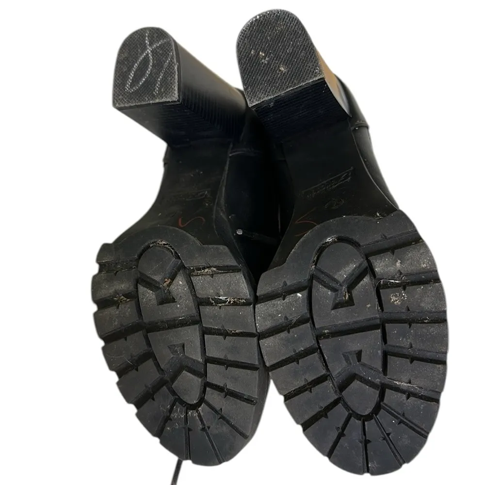 Forever Black Lace Up 4 Inch Heel Combat Buckle Boots Quilted Faux Leather Sz 7 - Image 6