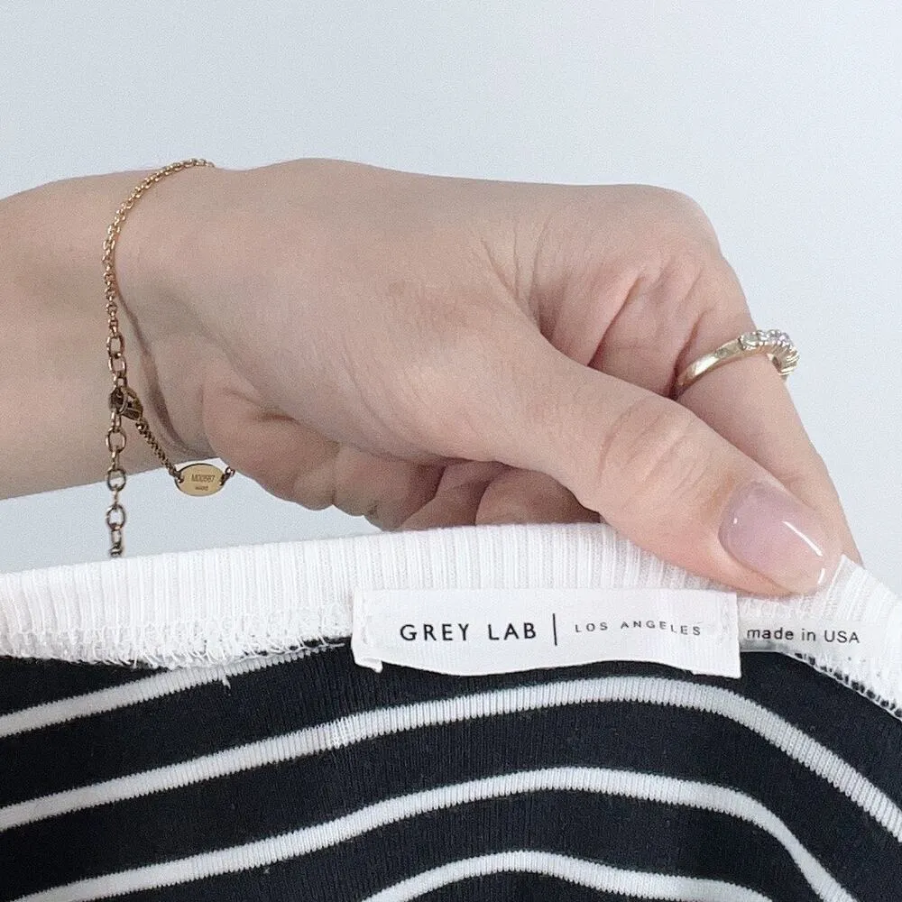 Grey Lab Black and White Striped Crewneck Long Sleeve Top Size Small - Image 4