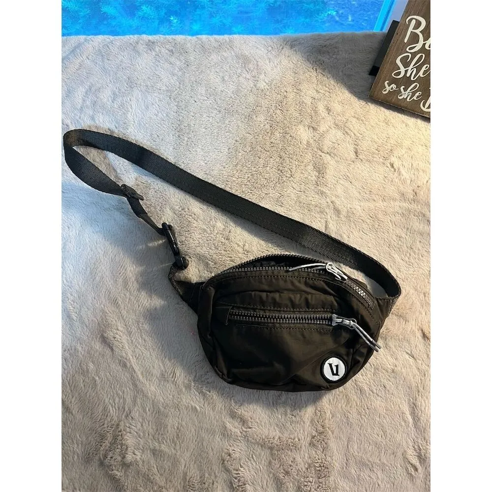 Vuori Unisex Black Hip Pack Belt Bag with Adjustable Strap - Image 2