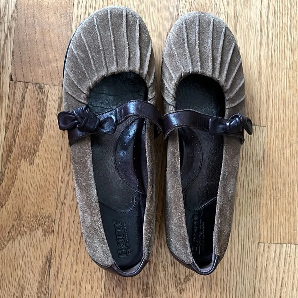 Born W11238 Ruched Brown Leather Mary Jane Strap Bow Slip - Image 3