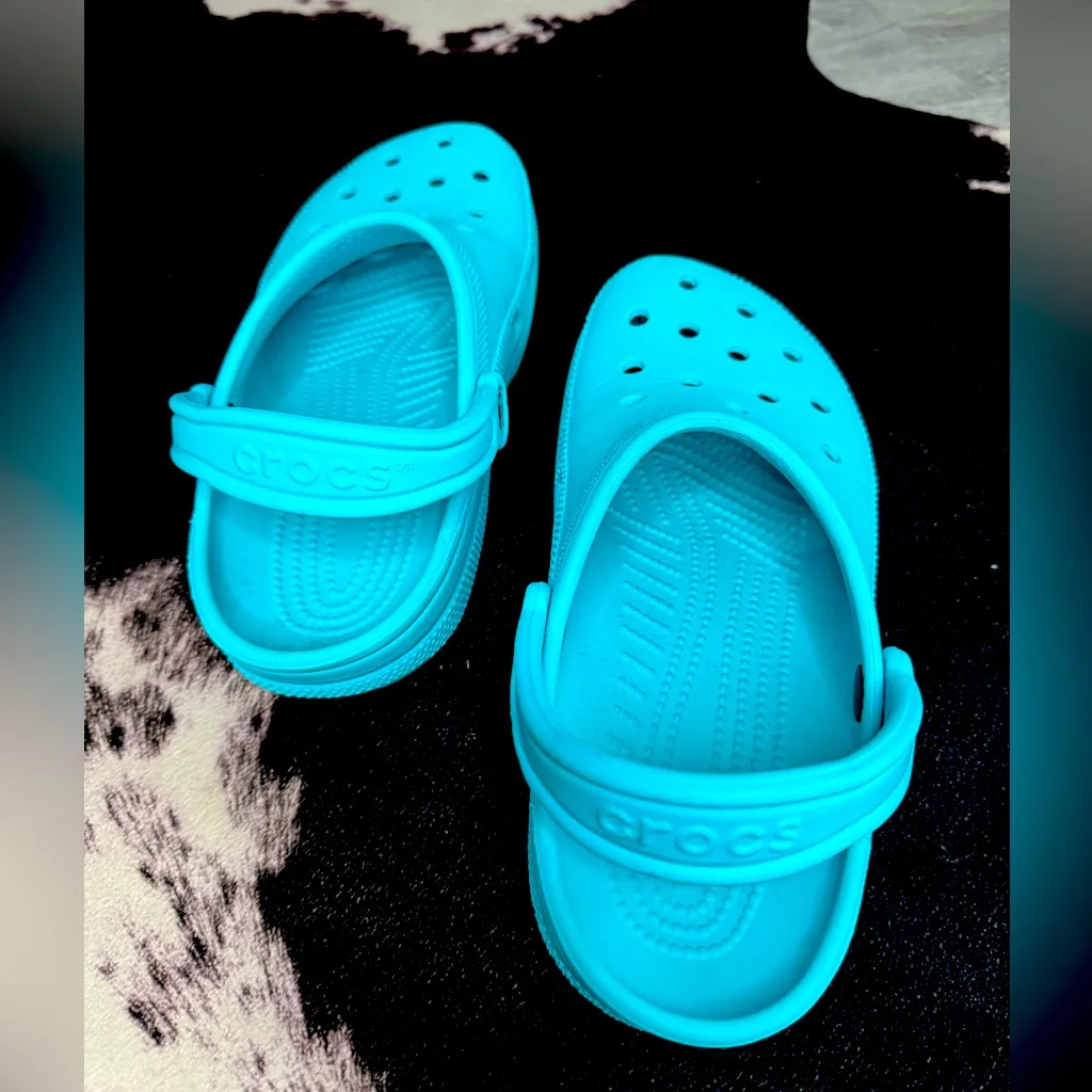 🩵 Turquoise Crocs Woman’s Size:9🩵 - Image 4