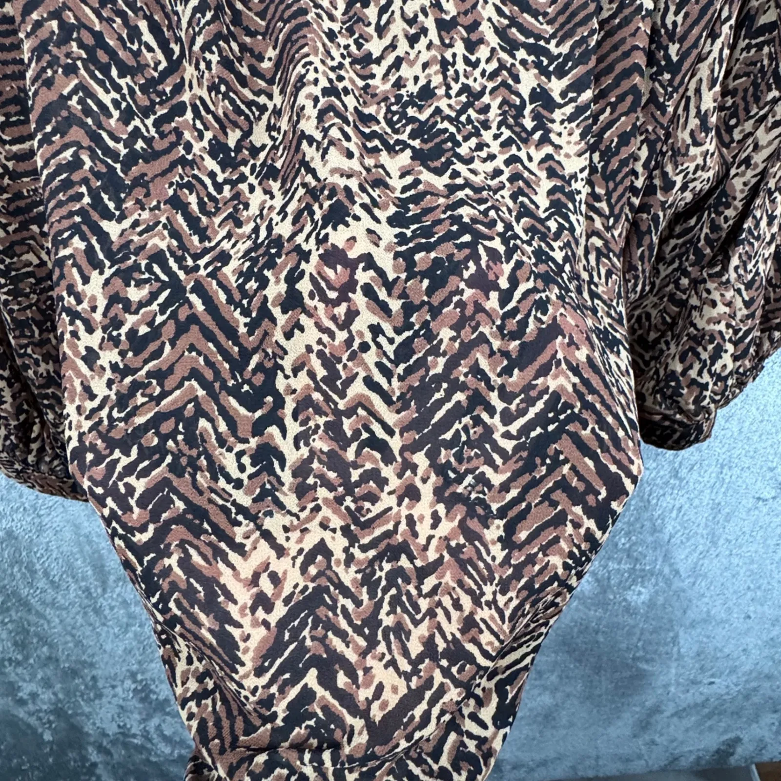Michael Michael Kors Blouse L Brown Black Animal Print Tunic Party Flowy Edgy Size L - Image 6